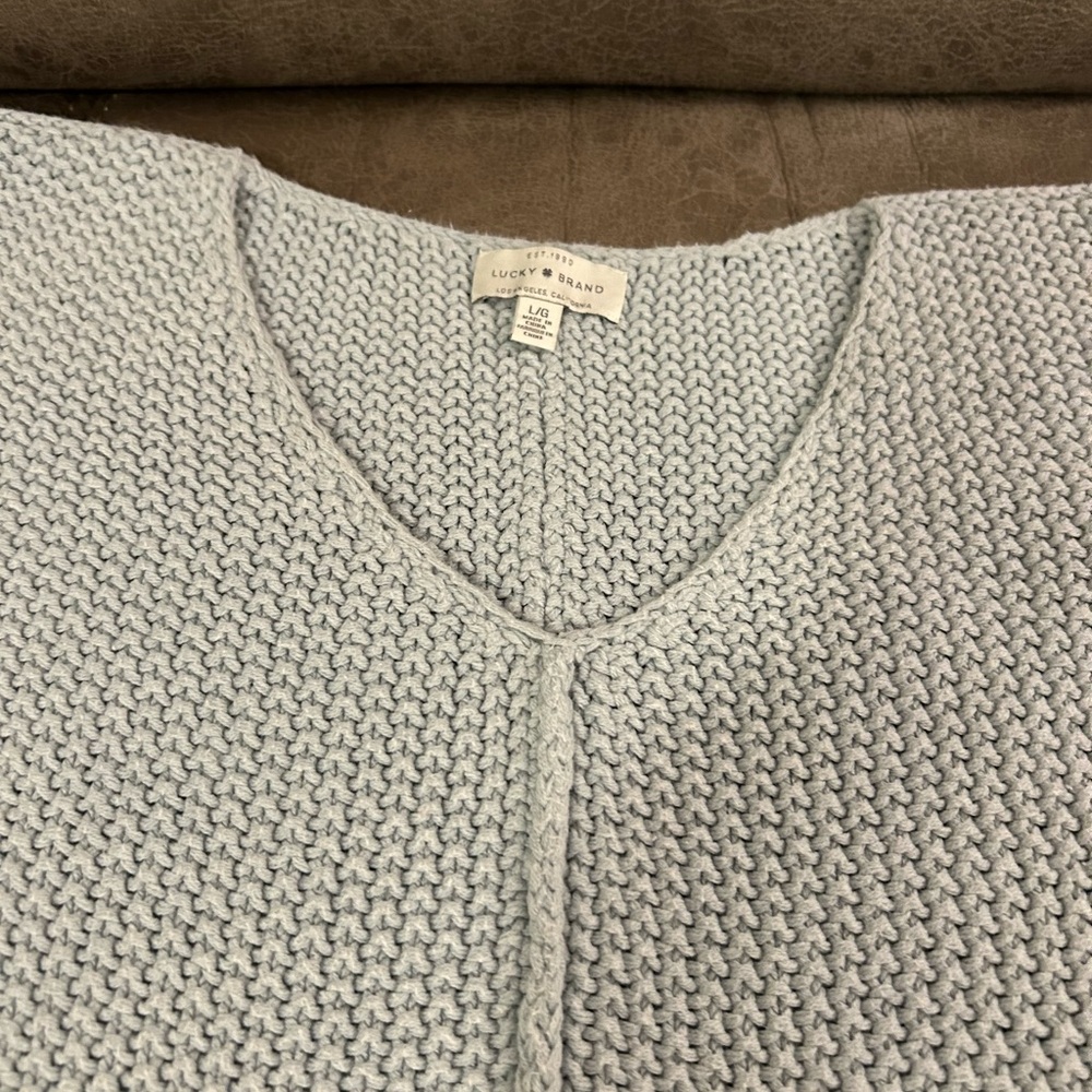 Lucky Brand Women's light blue/ seafoam green V-Neck Sweater